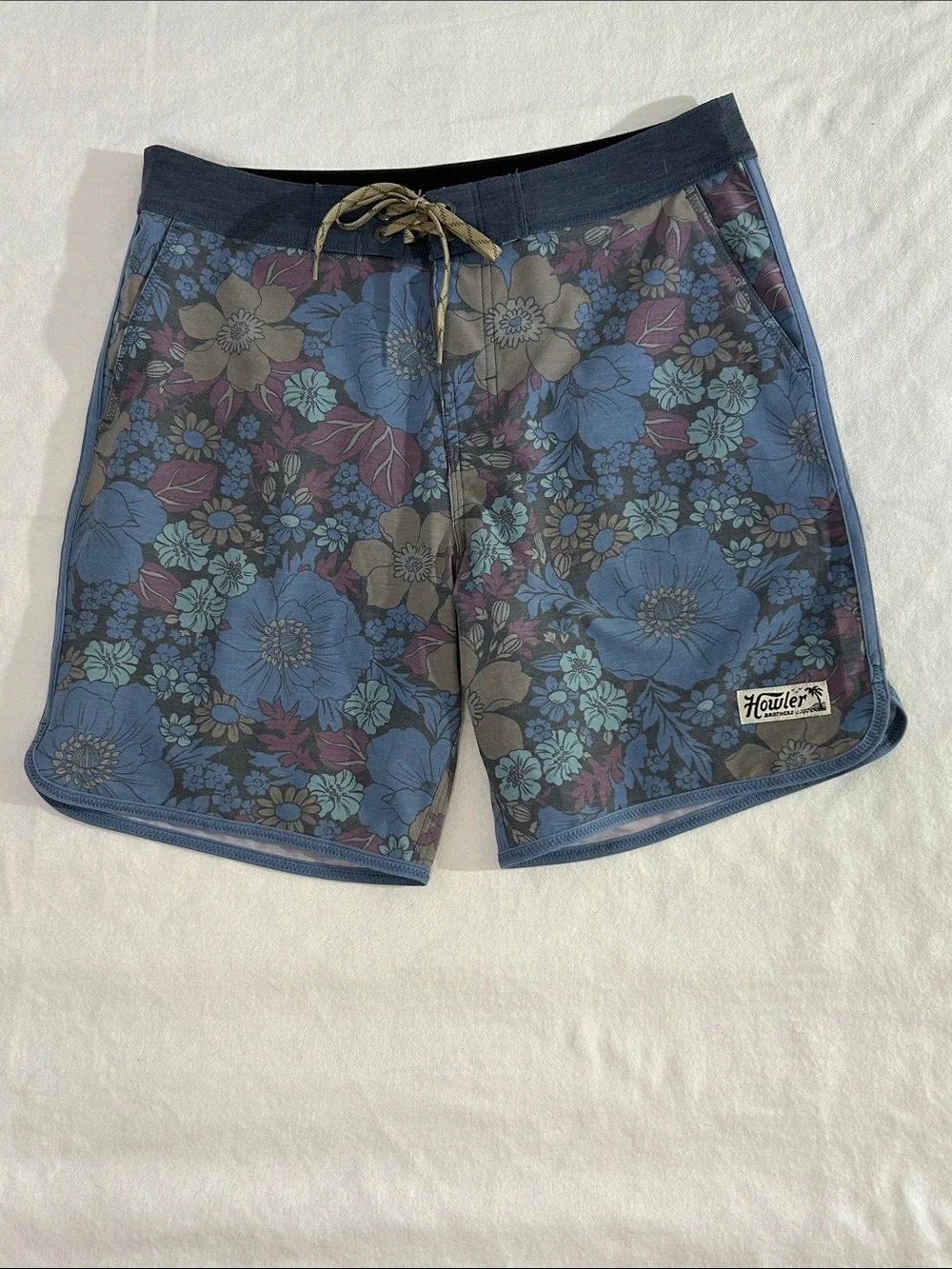Howler Brothers Men's Stretch Bruja Boardshorts in the 